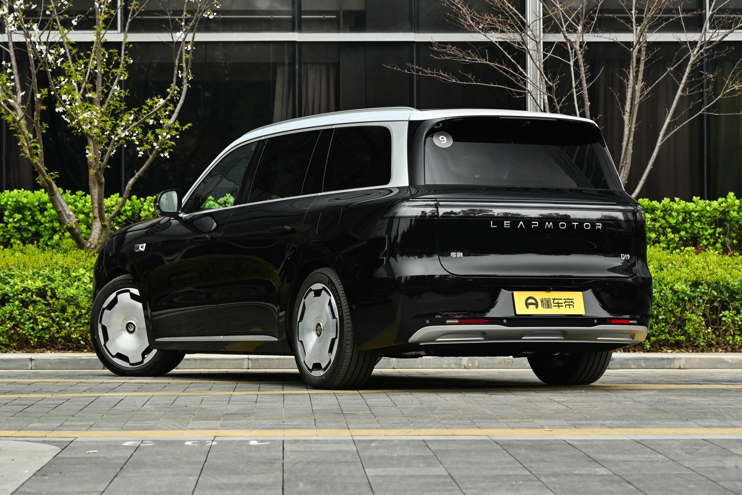 Leapmotor exterior road view